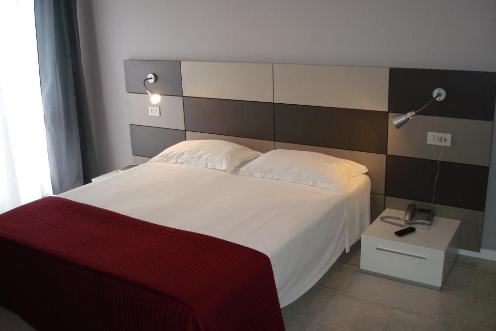 Comfort Double Room,8732269:JPEG